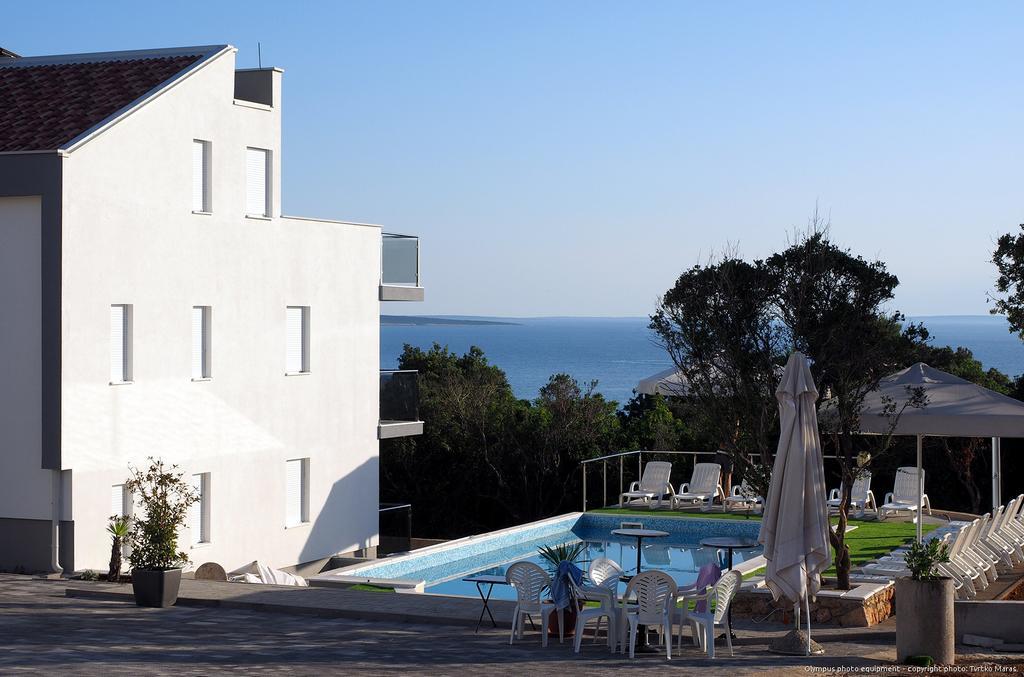 Royal Apartments Novalja Exterior photo